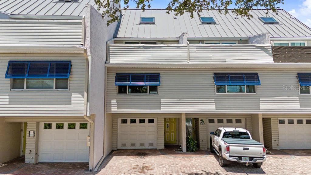 1375 PINELLAS BAYWAY #30 1
