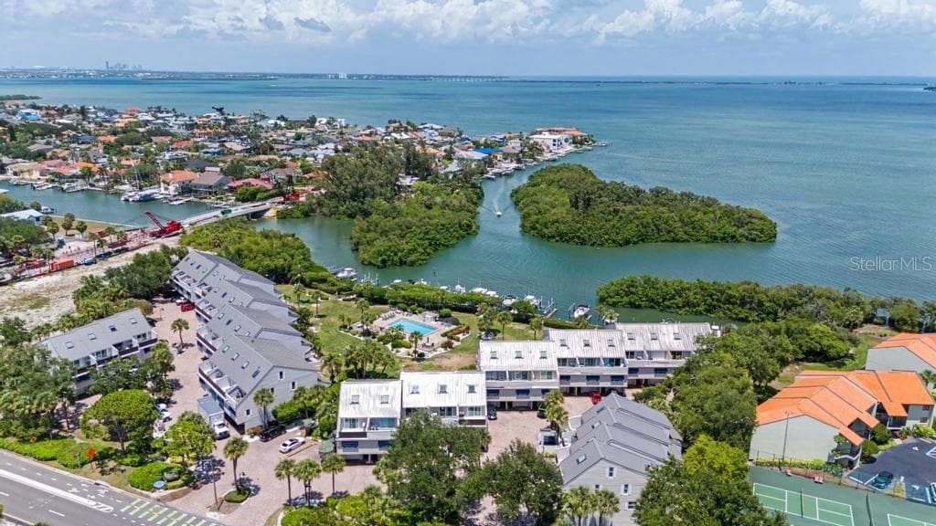 1375 PINELLAS BAYWAY 30 photo 11