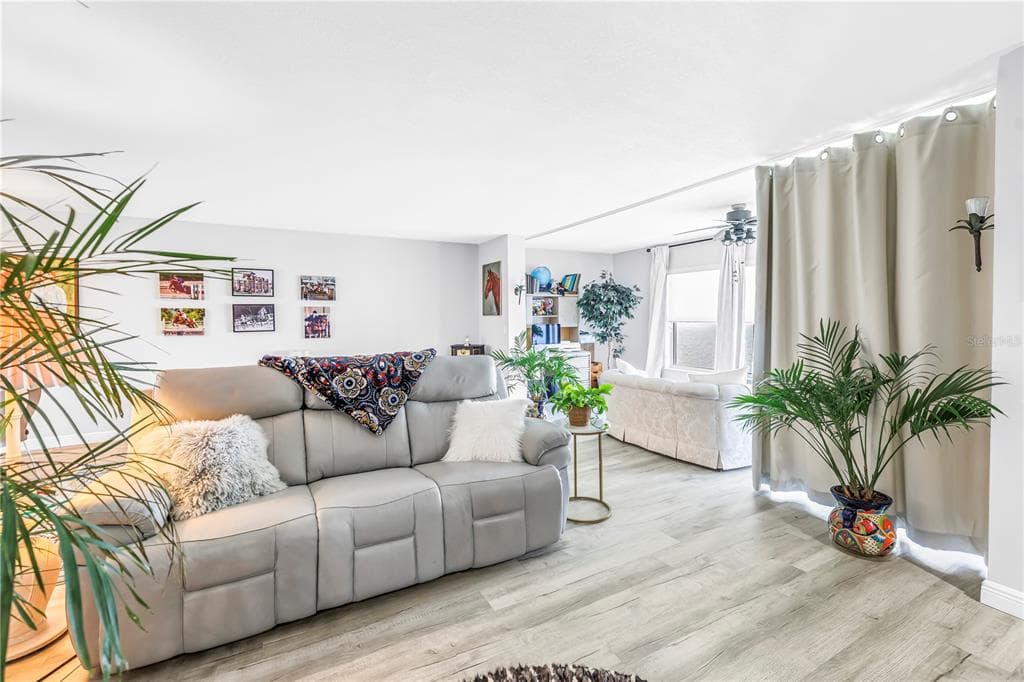 6020 SHORE BOULEVARD S 607 photo 16