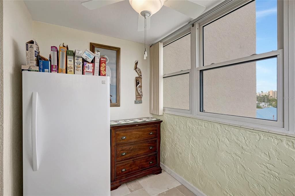 14900 GULF BOULEVARD 401 photo 22