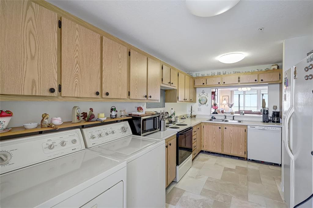 14900 GULF BOULEVARD 401 photo 19