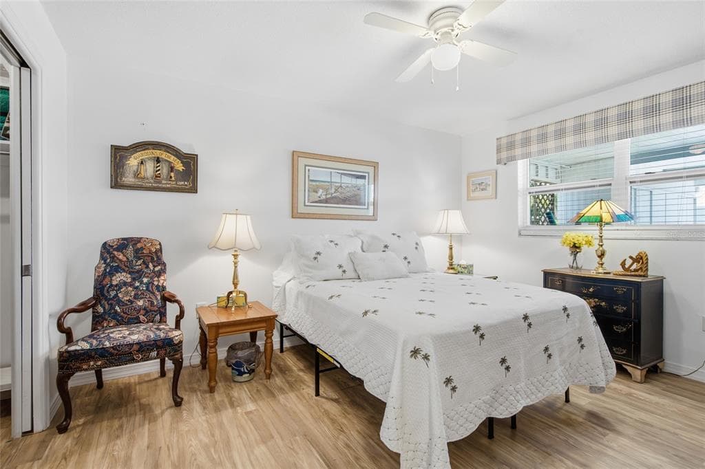 402 KETCH WAY 402 photo 22