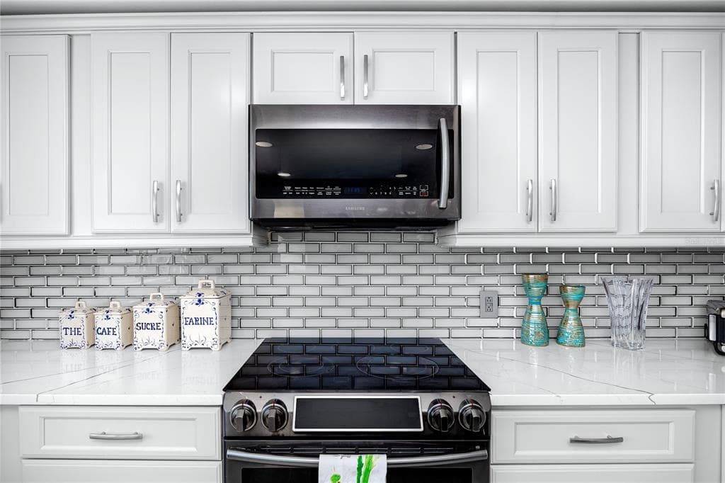 736 ISLAND WAY 1001 photo 25