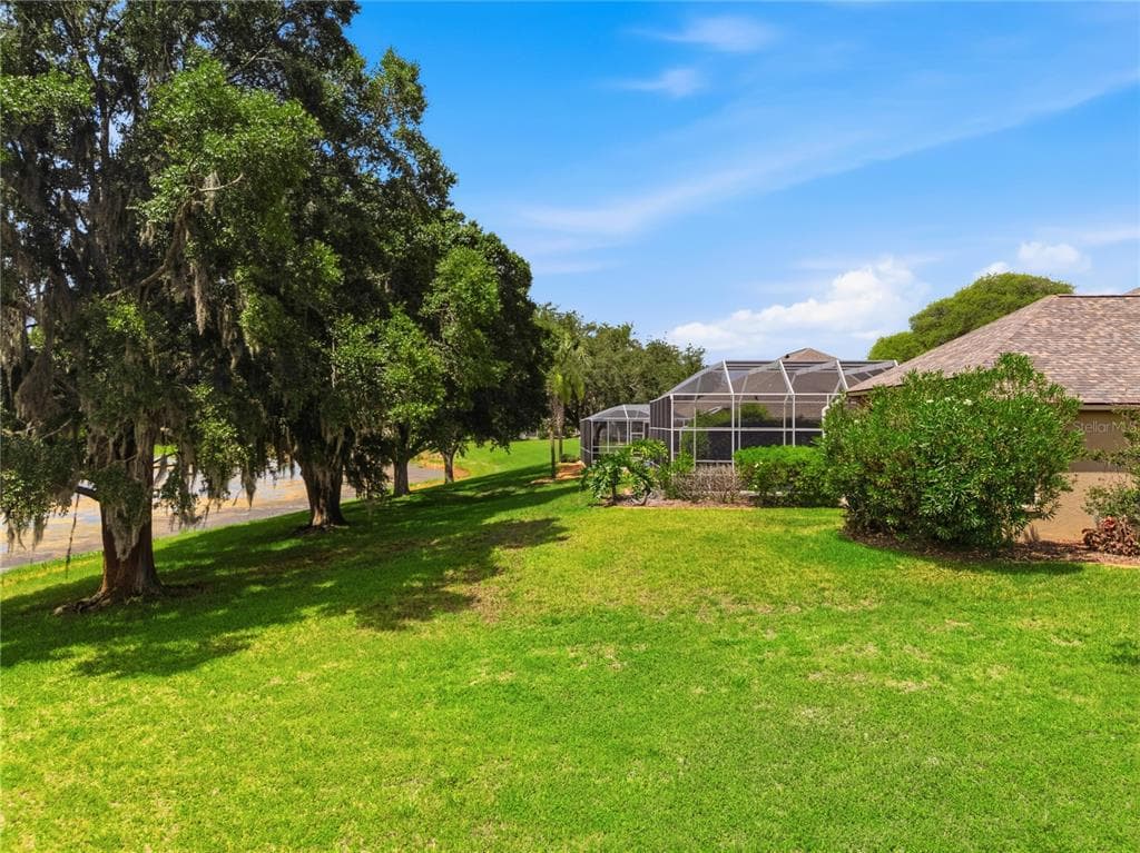 9276 LAKE CYPRESS LOOP photo 4