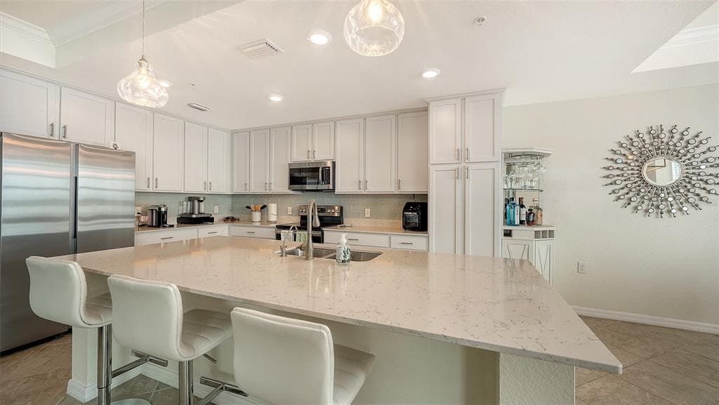 1020 TIDEWATER SHORES LOOP 207 photo 7
