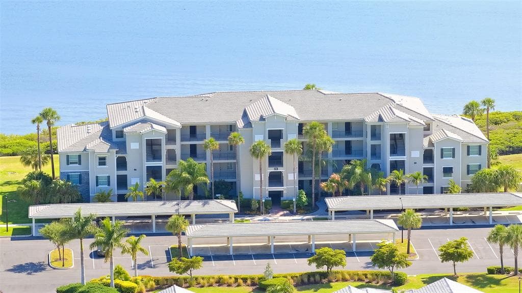 1020 TIDEWATER SHORES LOOP #207 1