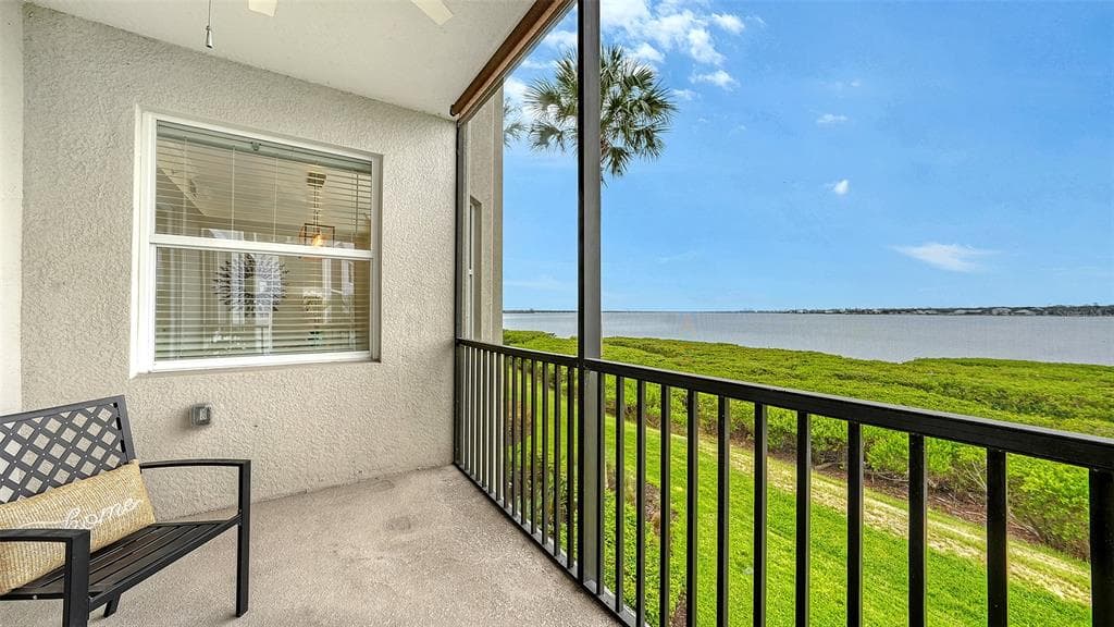 1020 TIDEWATER SHORES LOOP 207 photo 15