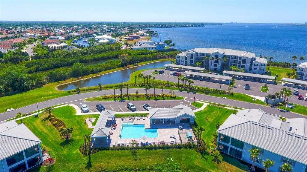 1020 TIDEWATER SHORES LOOP 207 photo 19