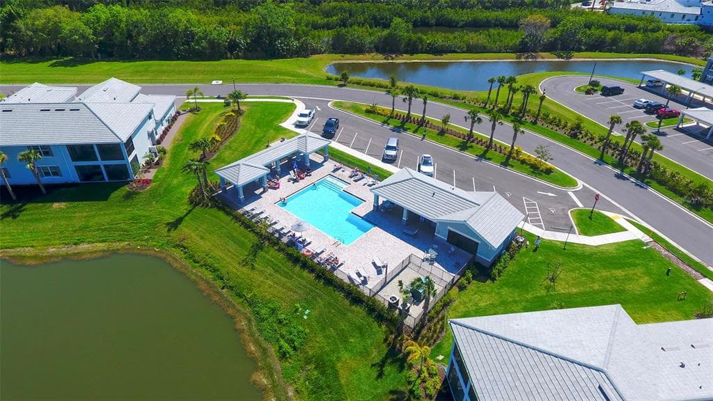 1020 TIDEWATER SHORES LOOP 207 photo 21