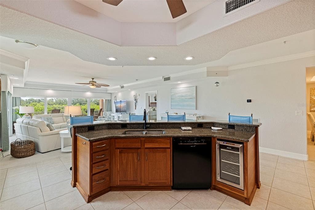1645 PINELLAS BAYWAY S A1 photo 10