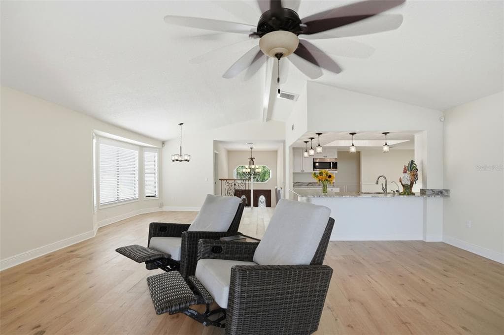 6025 RANDAN COURT photo 10