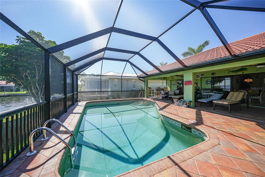 2750 AQUA COURT photo 11