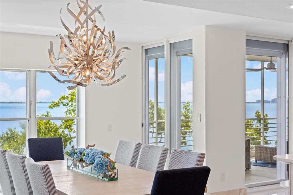 2450 HARBOURSIDE DRIVE 244 photo 23