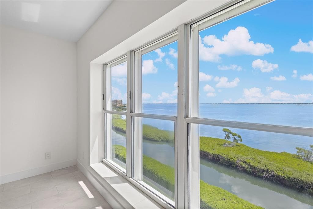 2450 HARBOURSIDE DRIVE 244 photo 22
