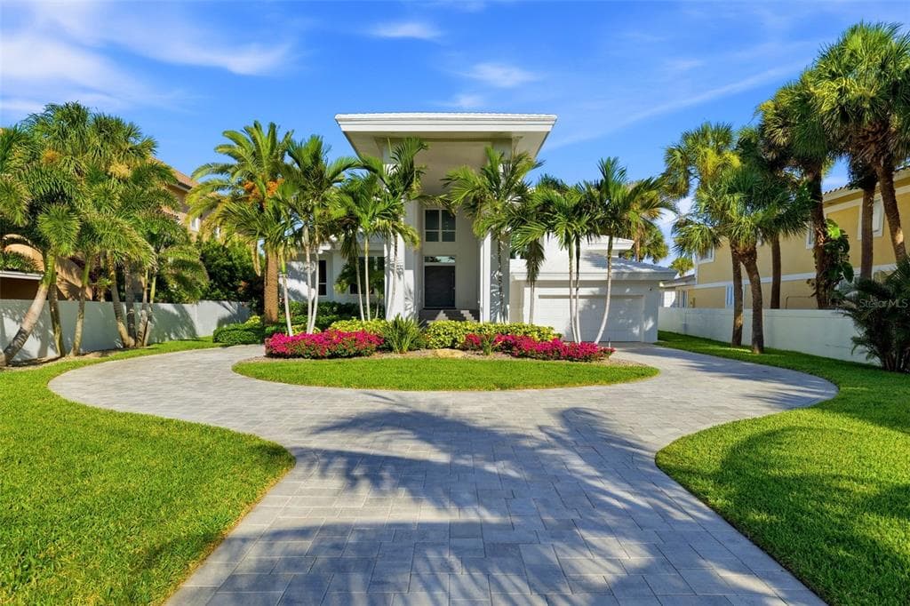 1480 GULF BOULEVARD photo 3
