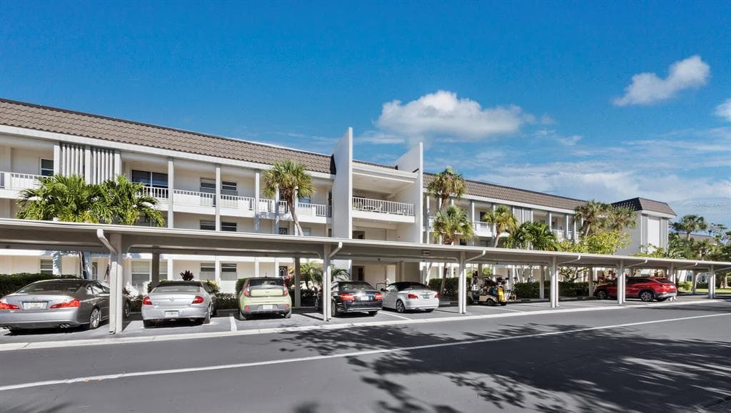 4350 CHATHAM DRIVE #105 5