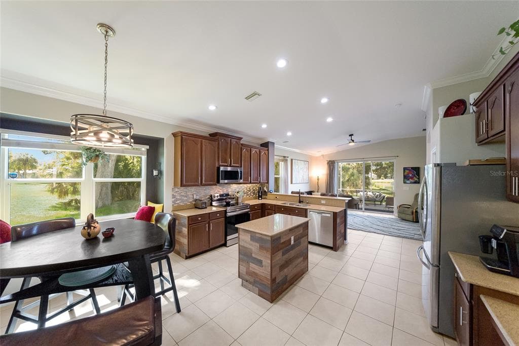 5030 58TH TERRACE E photo 12