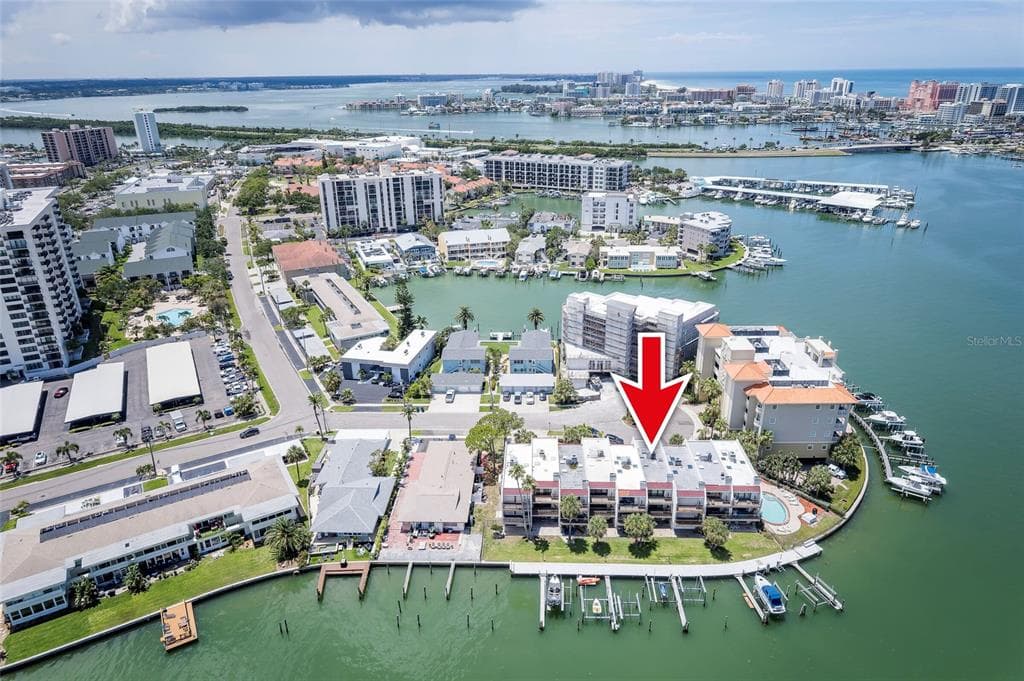 218 SKIFF POINT photo 1