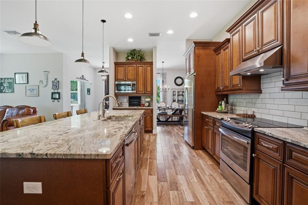 16622 LAKESHORE ROAD photo 19