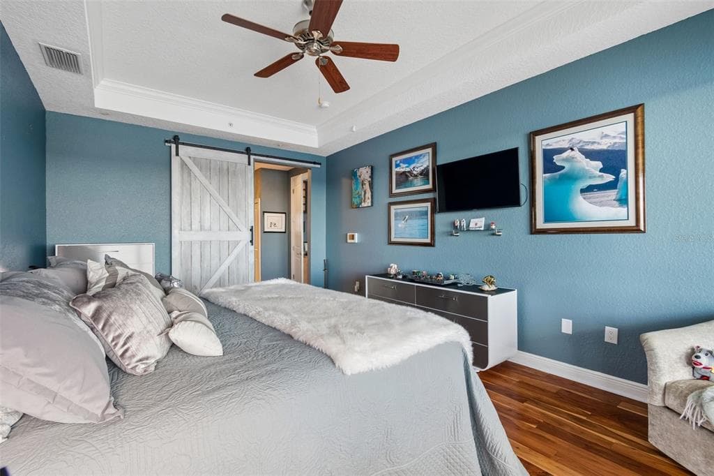 1038 BELLASOL WAY 403 photo 14