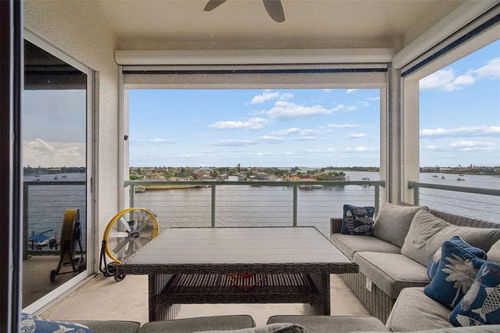 1038 BELLASOL WAY 403 photo 15