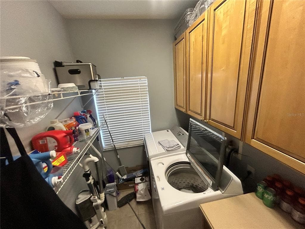 433 YORK DALE DRIVE photo 20