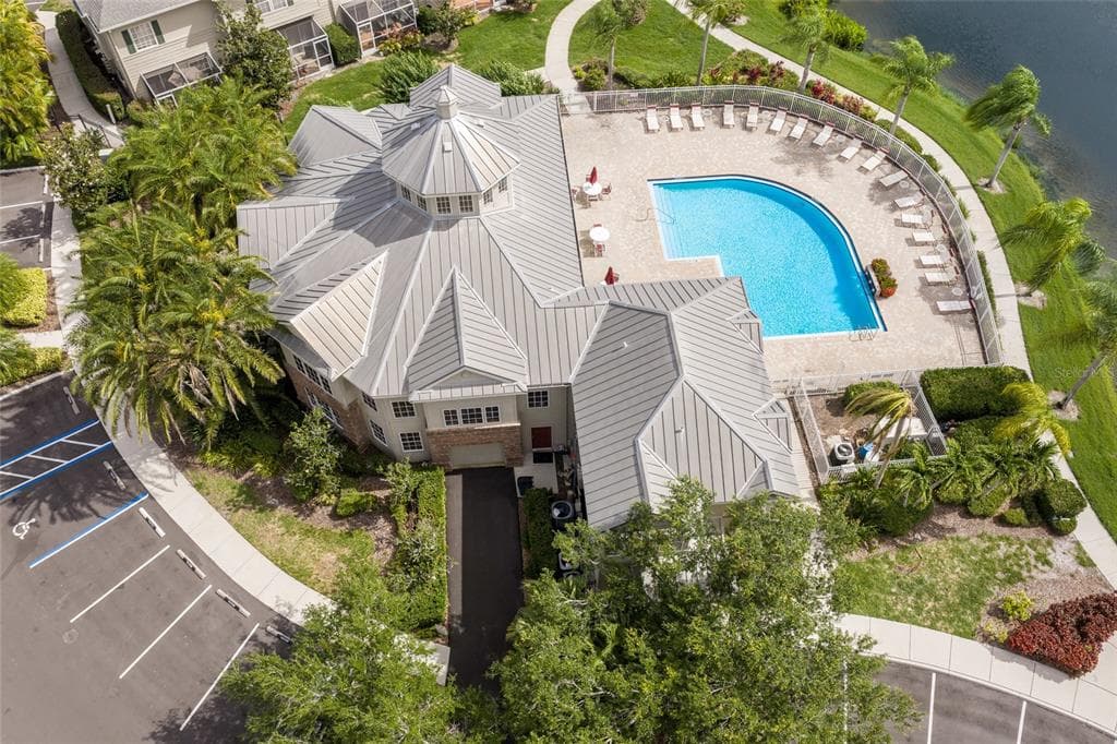 7633 PLANTATION CIRCLE 7633 photo 4
