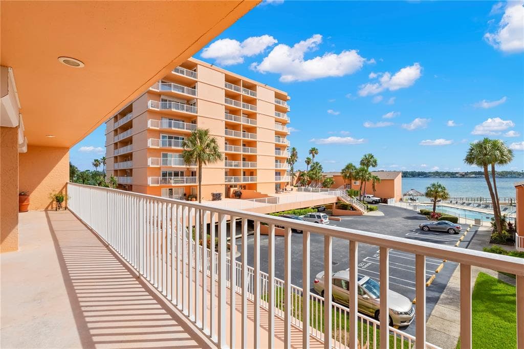 7432 SUNSHINE SKYWAY LANE S 302 photo 6