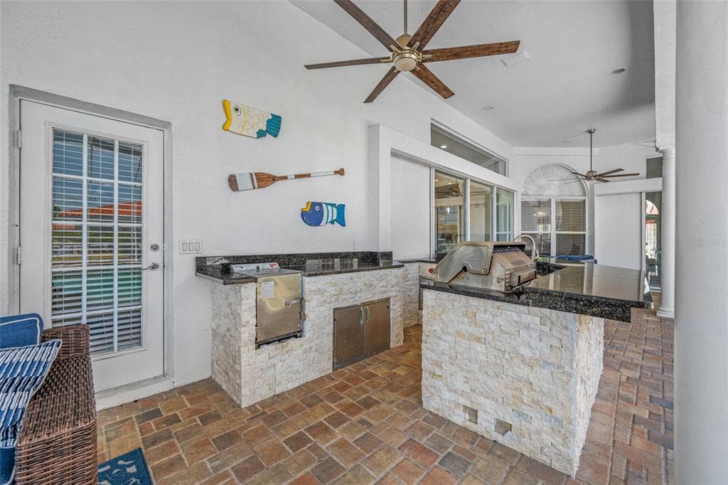 9801 COMPASS POINT WAY photo 11
