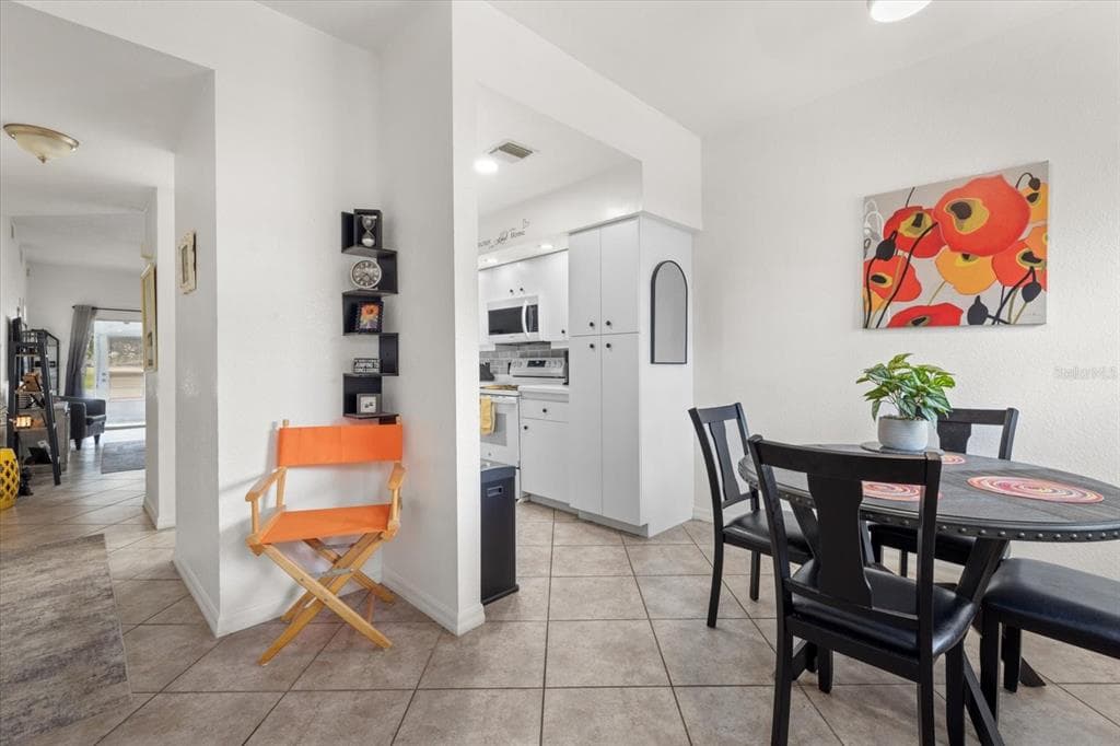 5800 SABAL TRACE DRIVE 103 photo 3
