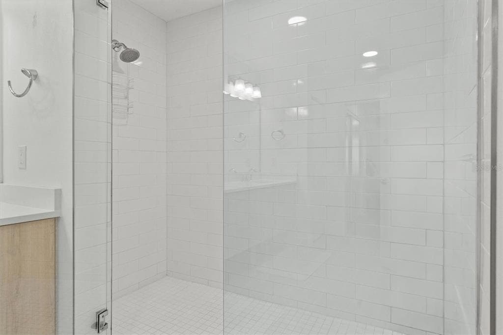 415 ISLAND WAY 311 photo 24