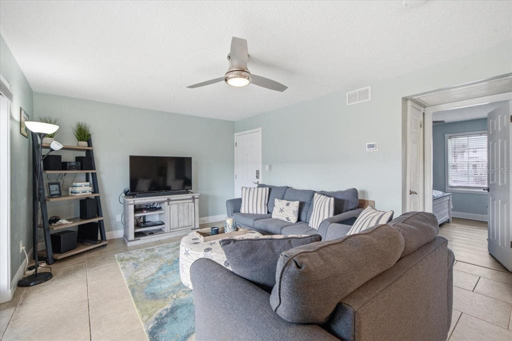 4843 COQUINA KEY DRIVE SE A photo 4