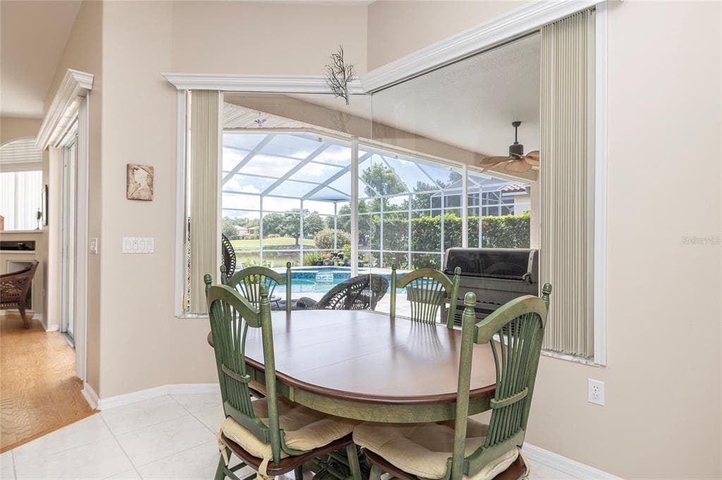 2055 DIAMOND COURT photo 20