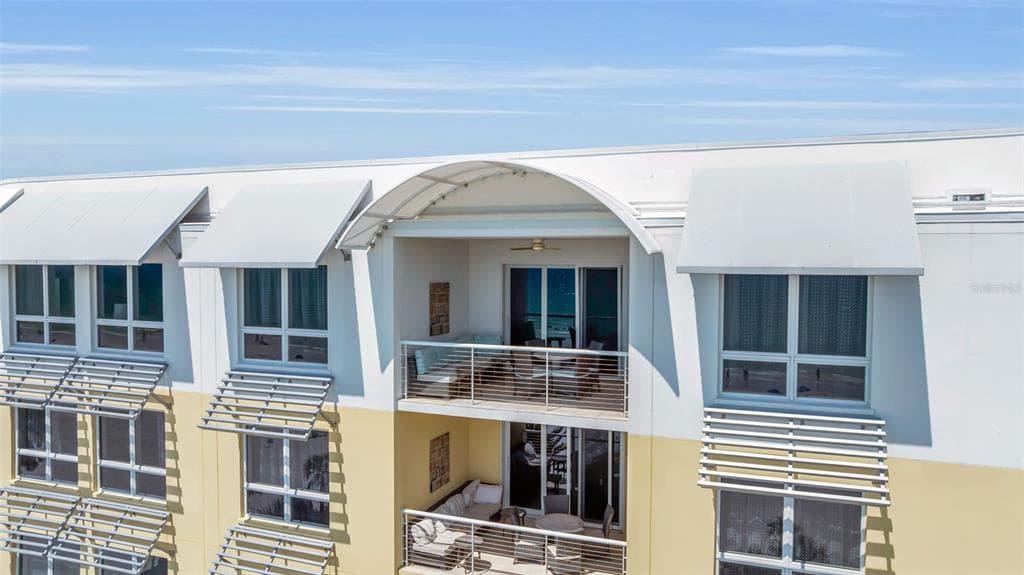 915 SEASIDE DRIVE 611 photo 3