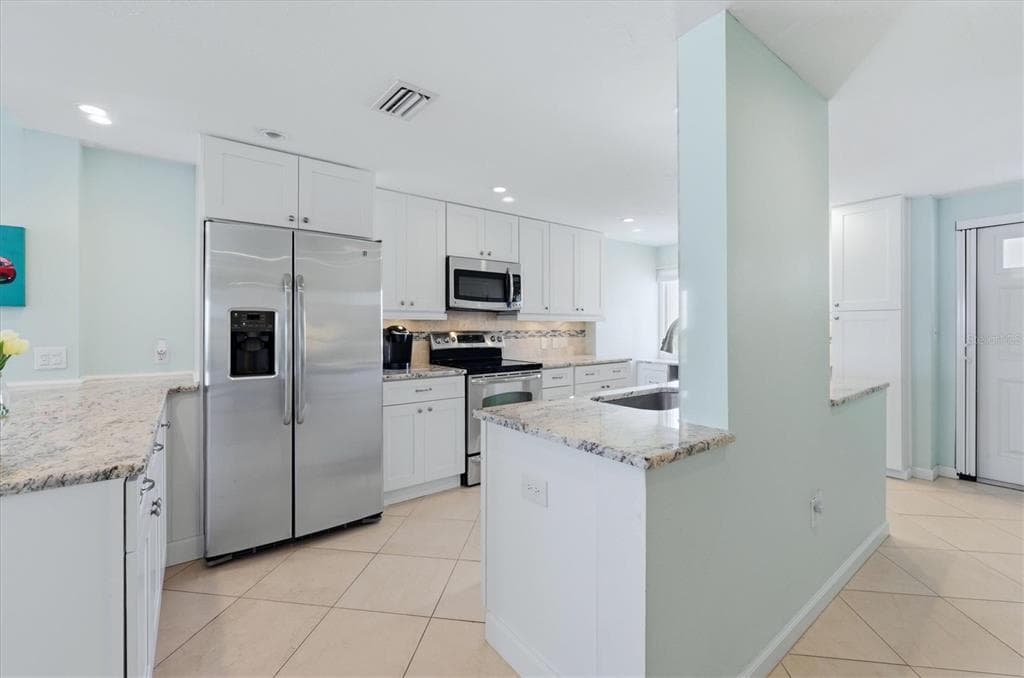 20 WHISPERING SANDS DRIVE 501 photo 19