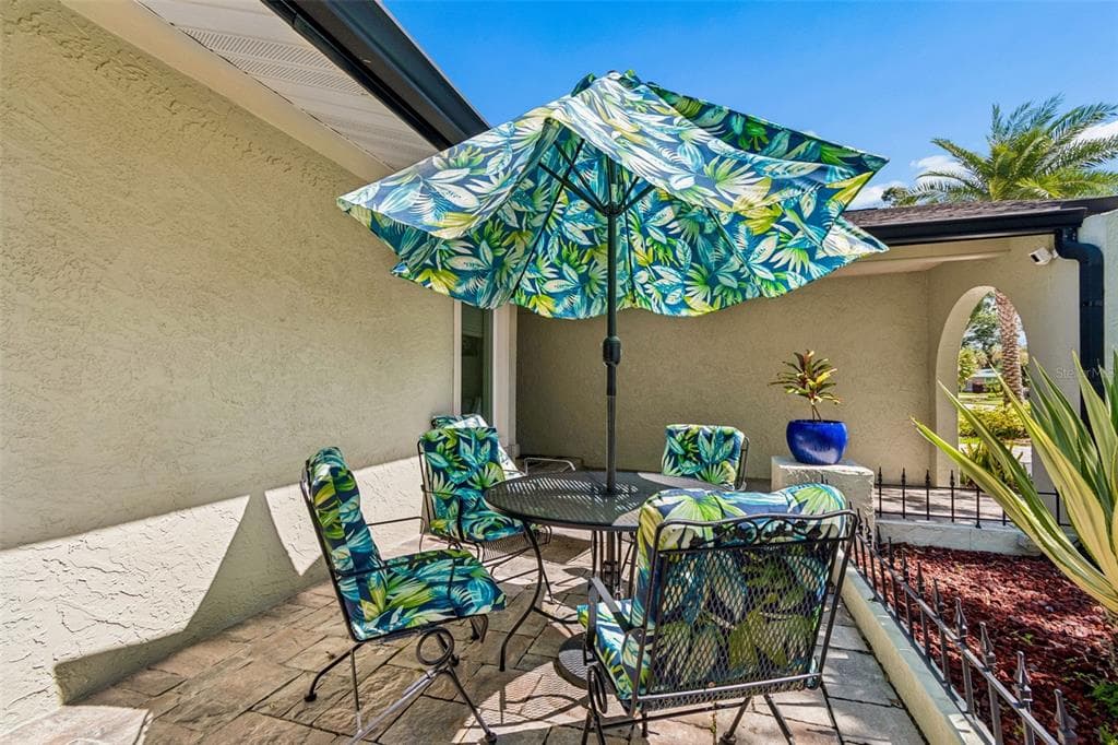 725 DEL ORO DRIVE photo 9