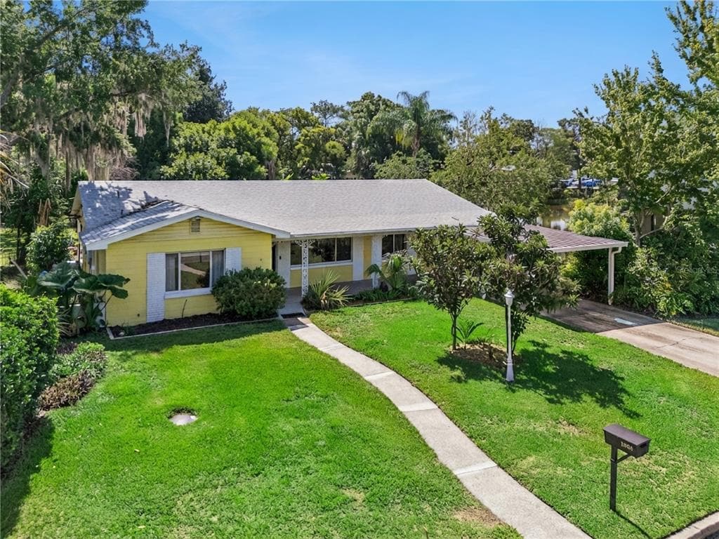 1003 LAKE BELL DRIVE photo 1