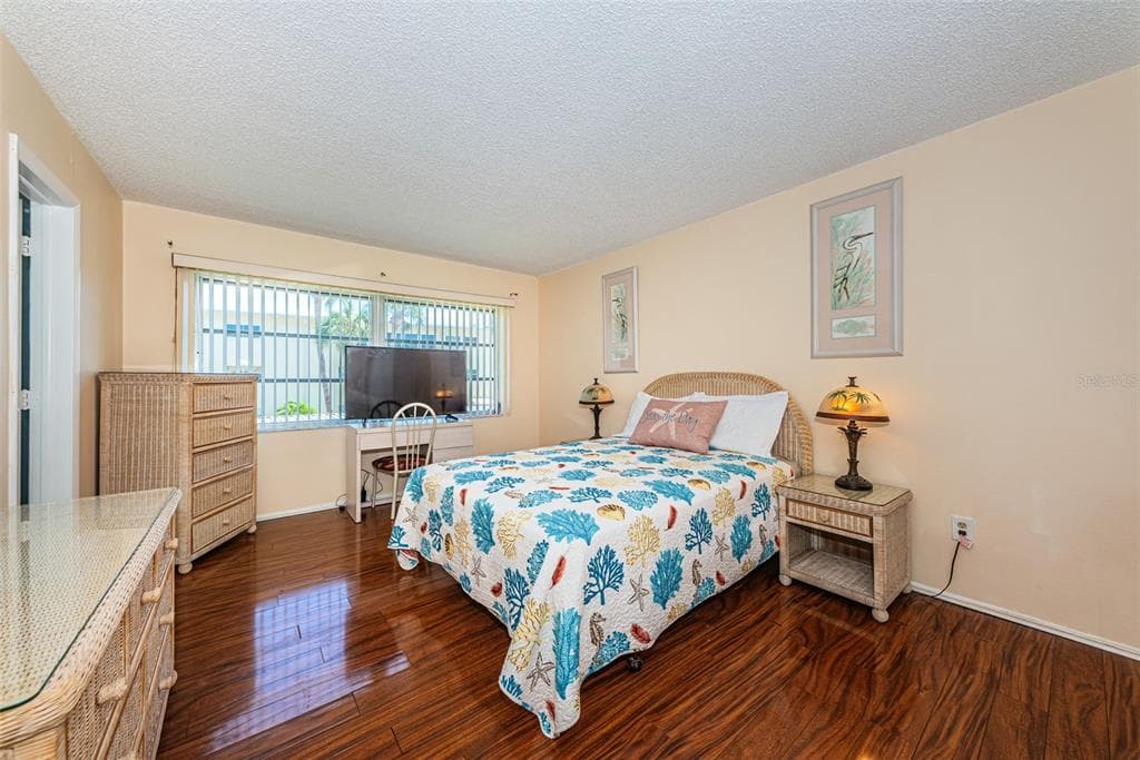 4700 COVE CIRCLE 208 photo 23