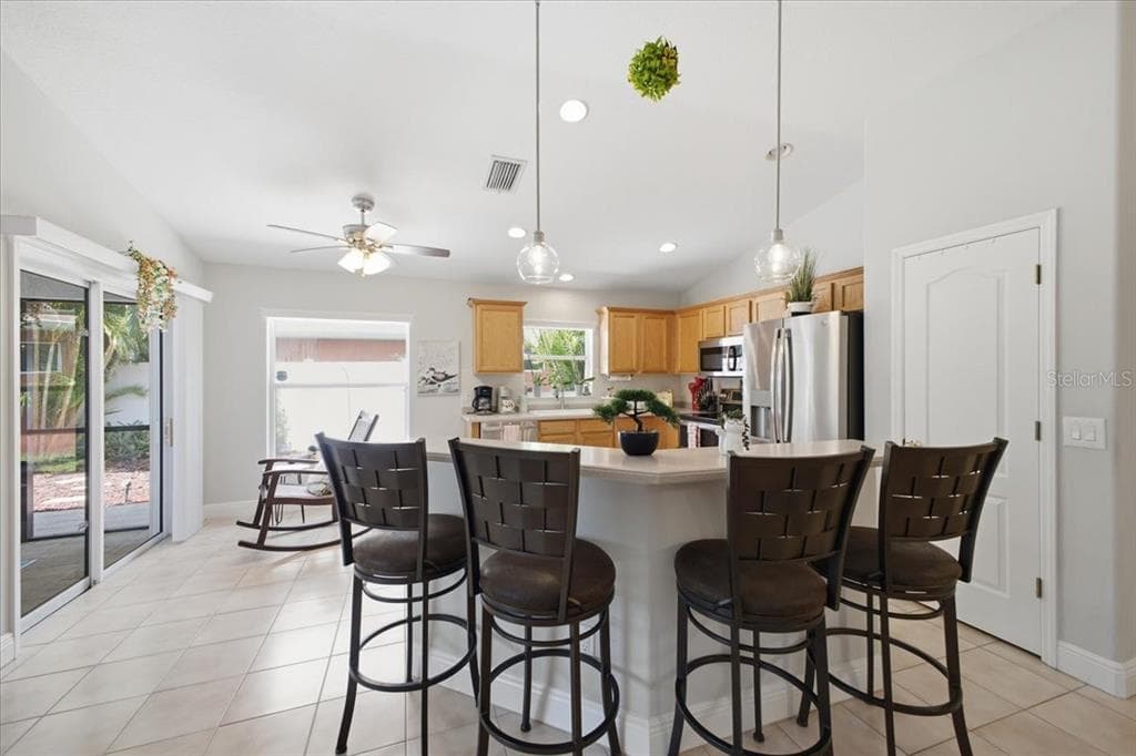 5231 LANSDOWNE WAY photo 9