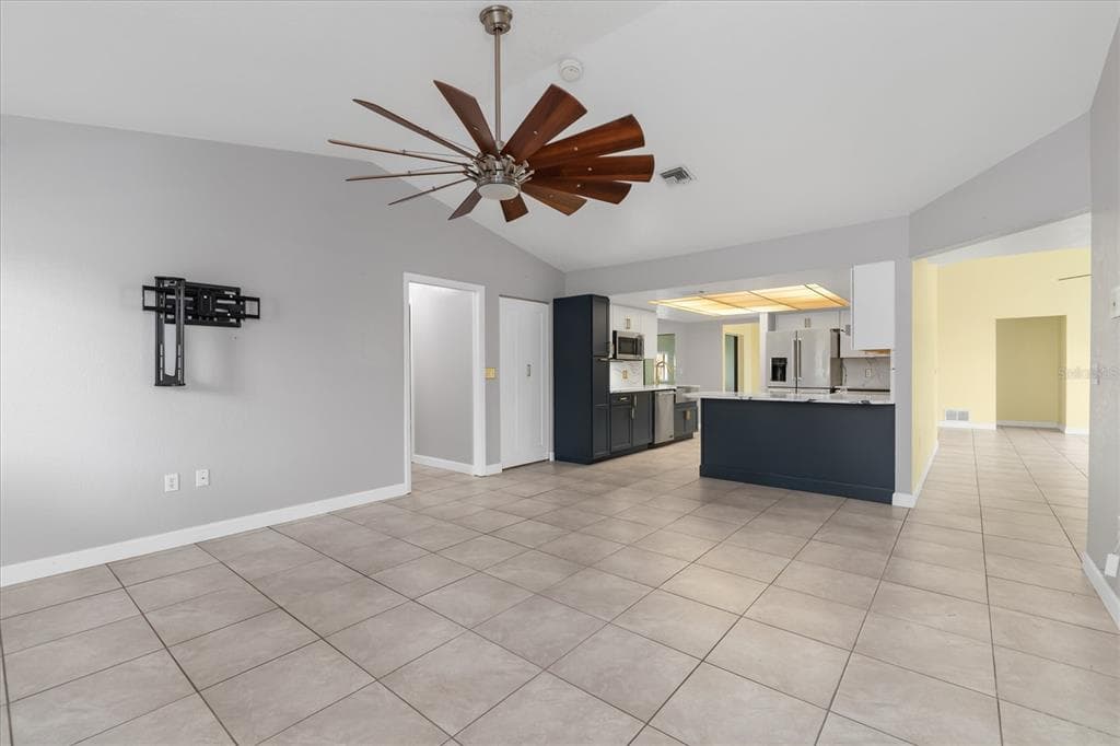10033 STONECROP AVENUE photo 16