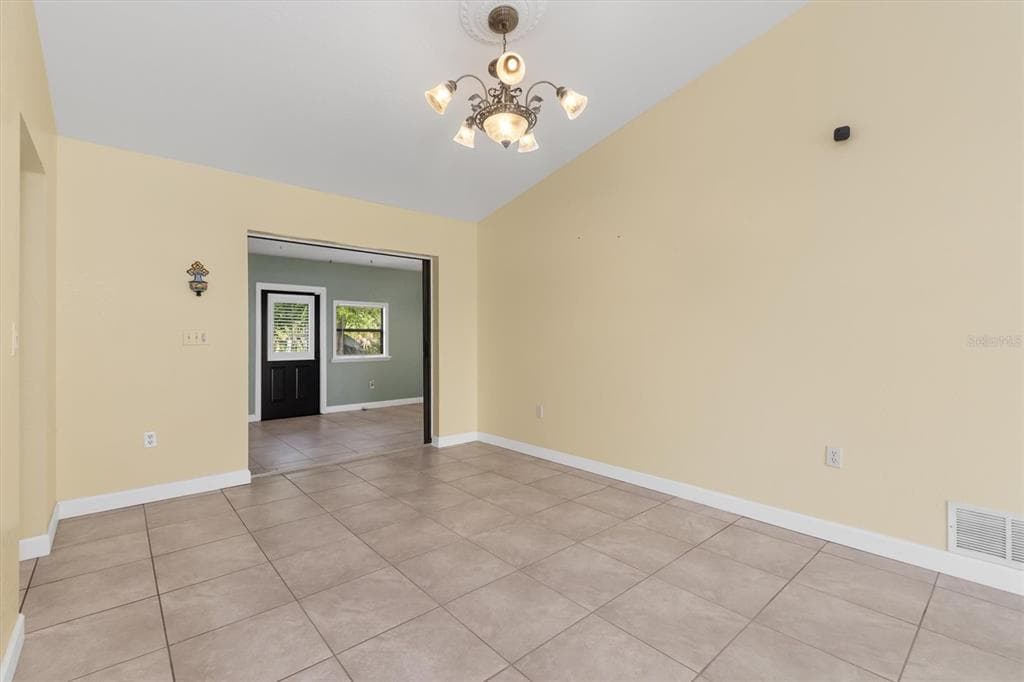 10033 STONECROP AVENUE photo 7