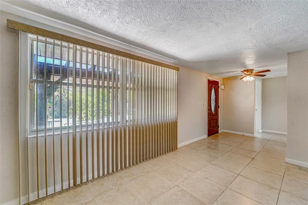 8542 BETTY STREET photo 12