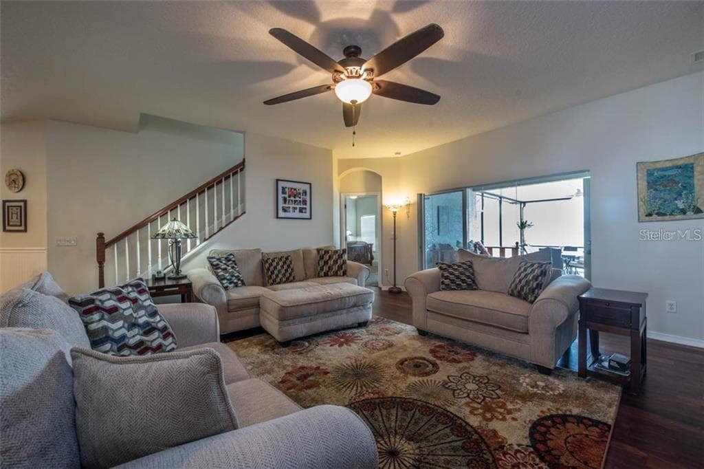 1742 MIRA LAGO CIRCLE photo 9