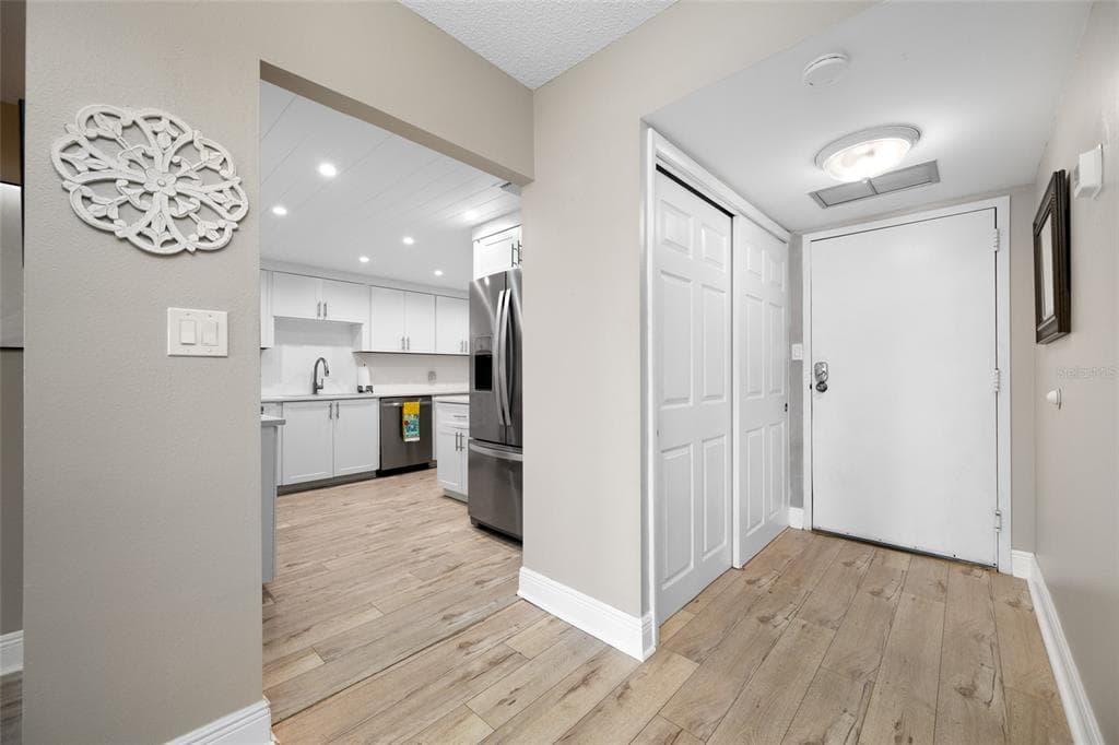 1621 GULF BOULEVARD #706 3