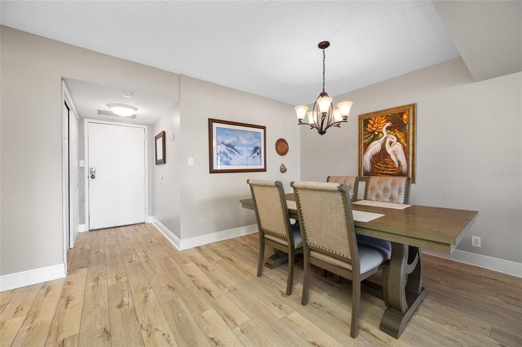 1621 GULF BOULEVARD #706 4