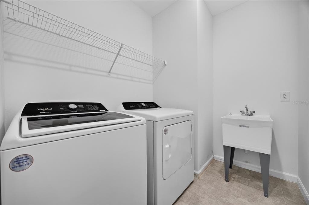 6492 SILVERSTAR DRIVE photo 21