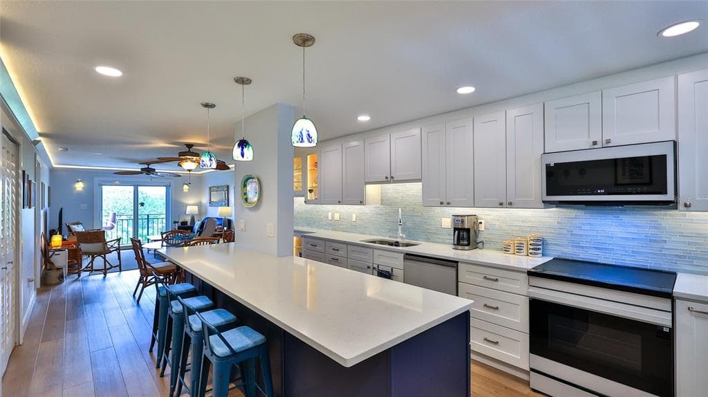 101 N RIVERSIDE DRIVE #4120 4