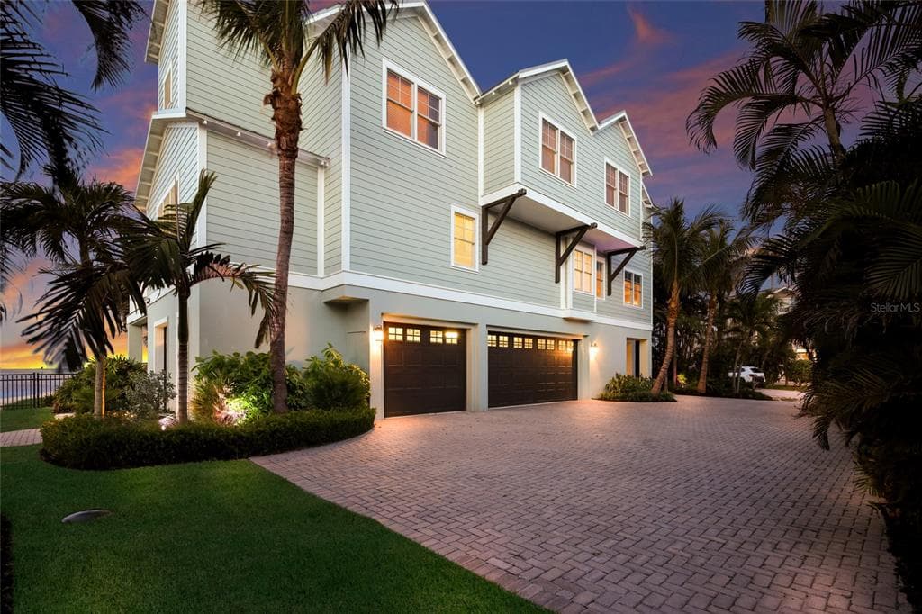 526 56TH STREET 3