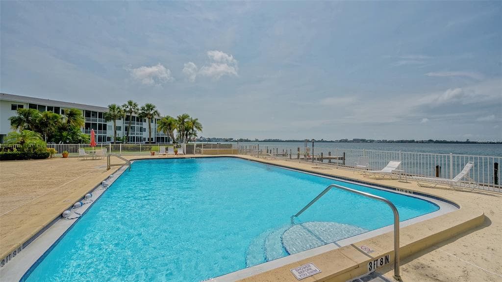 777 JOHN RINGLING BOULEVARD 24 photo 25