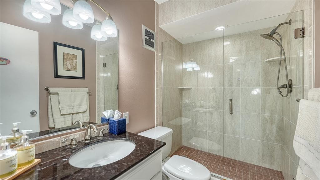 777 JOHN RINGLING BOULEVARD 24 photo 21